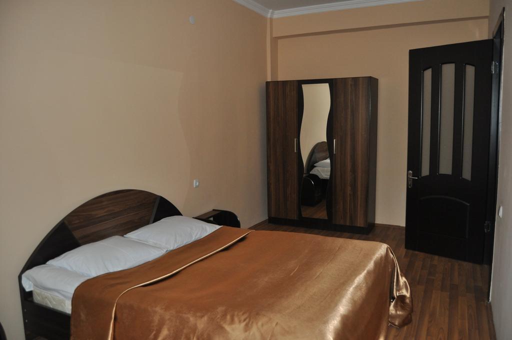 Hotel Solidarity Kobuleti Habitación foto